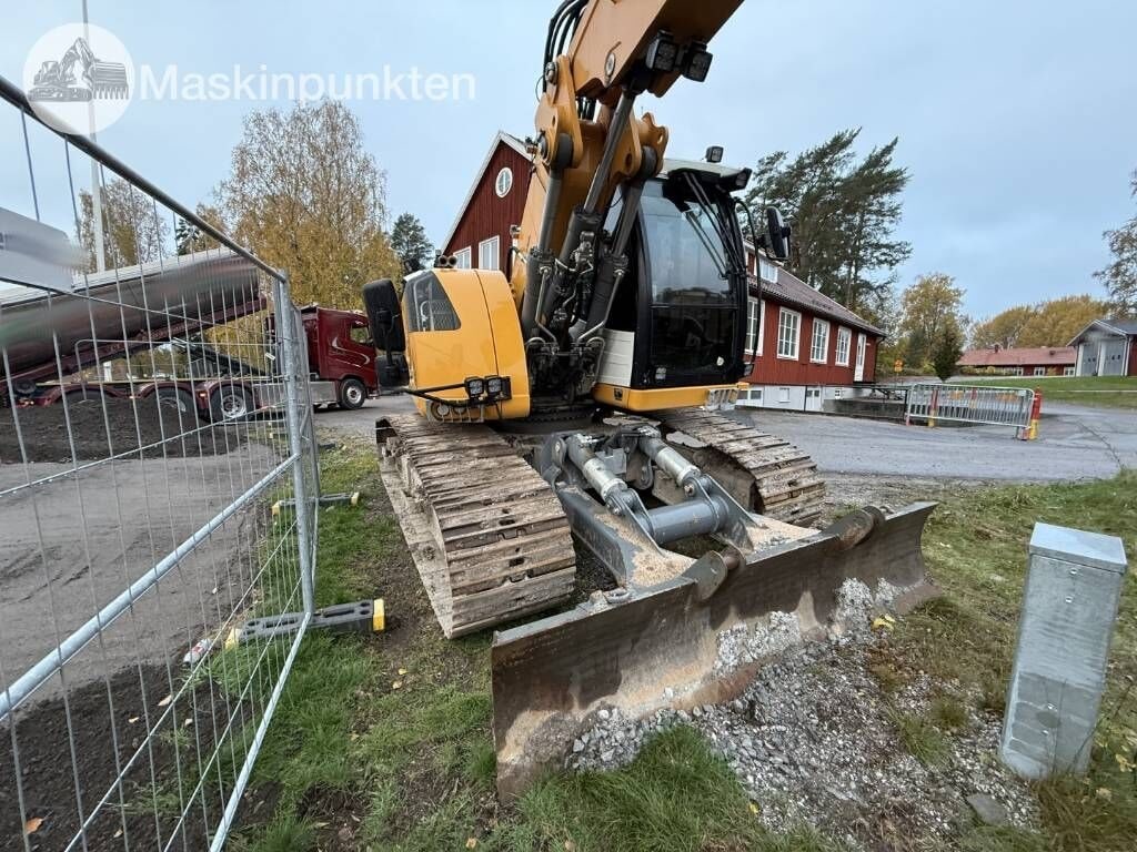 2023 Liebherr R920 COMPACT crawler excavator front view