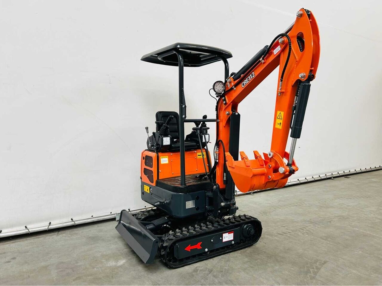 2025 RTE CRE112 mini excavator, side profile view