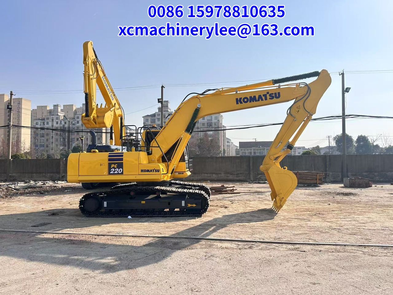 2024 Komatsu PC220 crawler excavator side view 2024 Komatsu PC220 crawler excavator side view