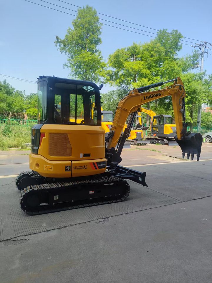 2026 LiuGong 9035F mini excavator, side view 2026 LiuGong 9035F mini excavator, side view
