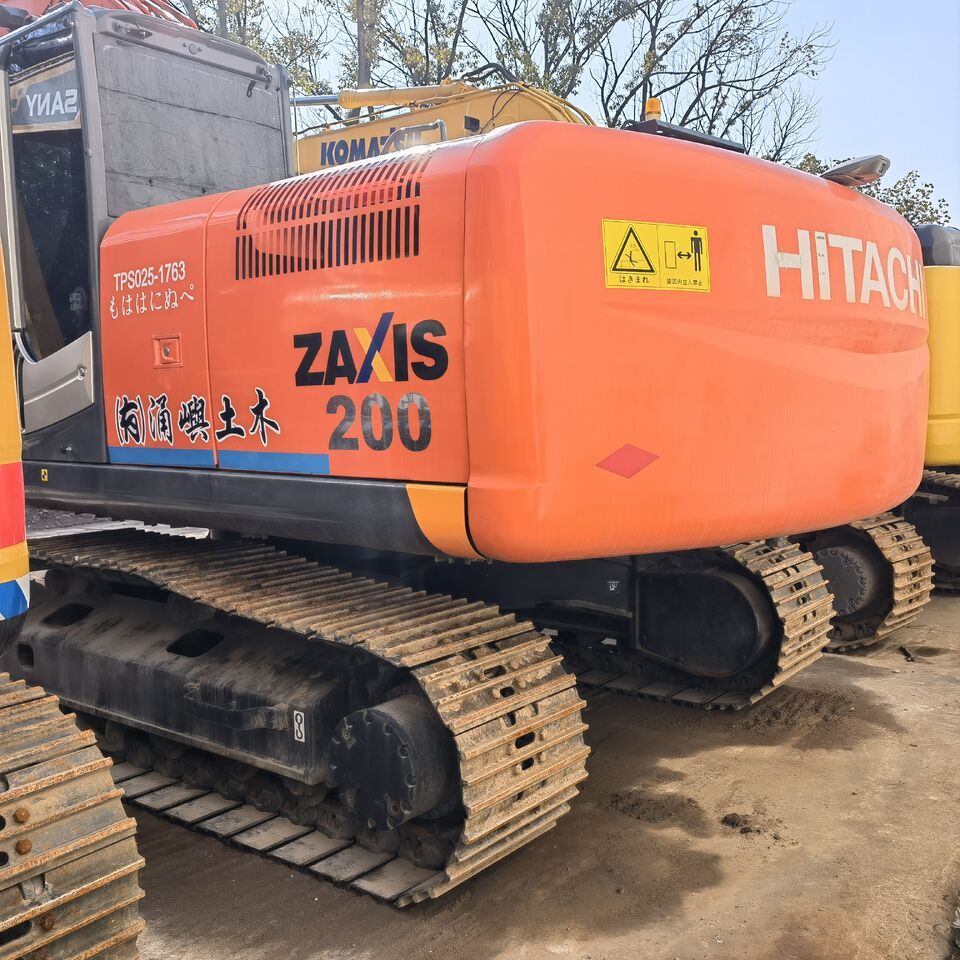 2022 Hitachi Zaxis 200 crawler excavator rear view 2022 Hitachi Zaxis 200 crawler excavator rear view