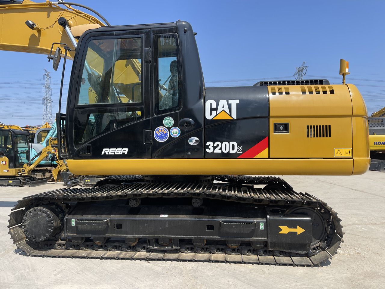 2023 Caterpillar 320D2 Raupenbagger Seitenansicht 2023 Caterpillar 320D2 Raupenbagger Seitenansicht