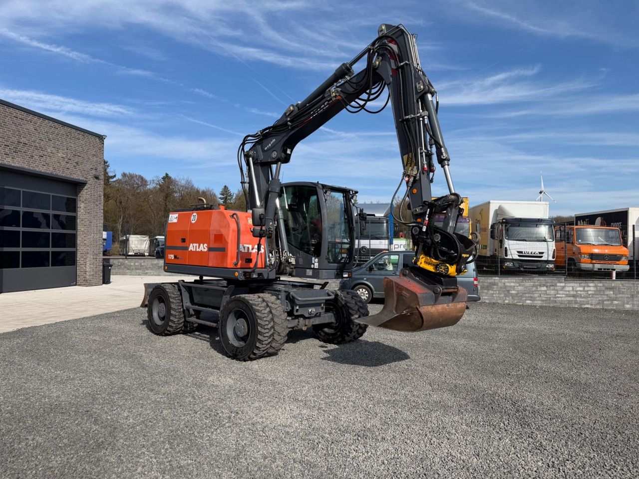 2020 Atlas 175 WSR wheel excavator, side view