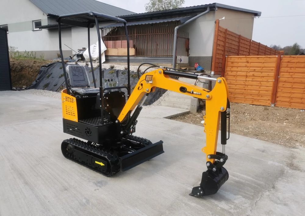 2026 JCB JPC HT12 mini excavator, side view 2026 JCB JPC HT12 mini excavator, side view