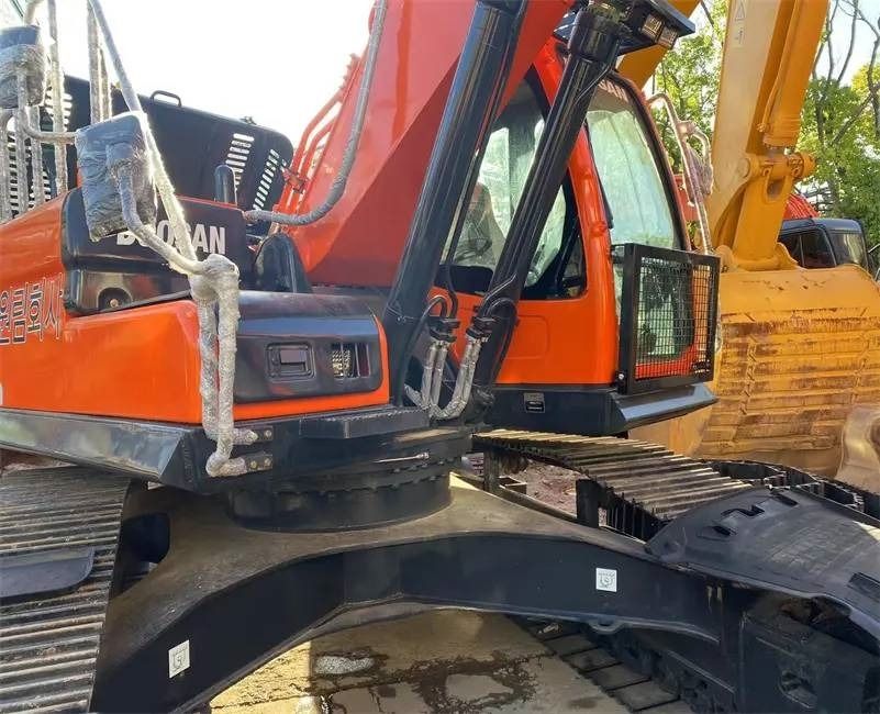 2024 Doosan DX300LC-9C crawler excavator cab and upper structure view 2024 Doosan DX300LC-9C crawler excavator cab and upper structure view