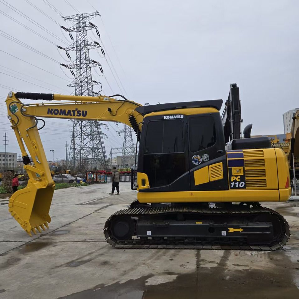 2023 Komatsu PC110 crawler excavator side view 2023 Komatsu PC110 crawler excavator side view