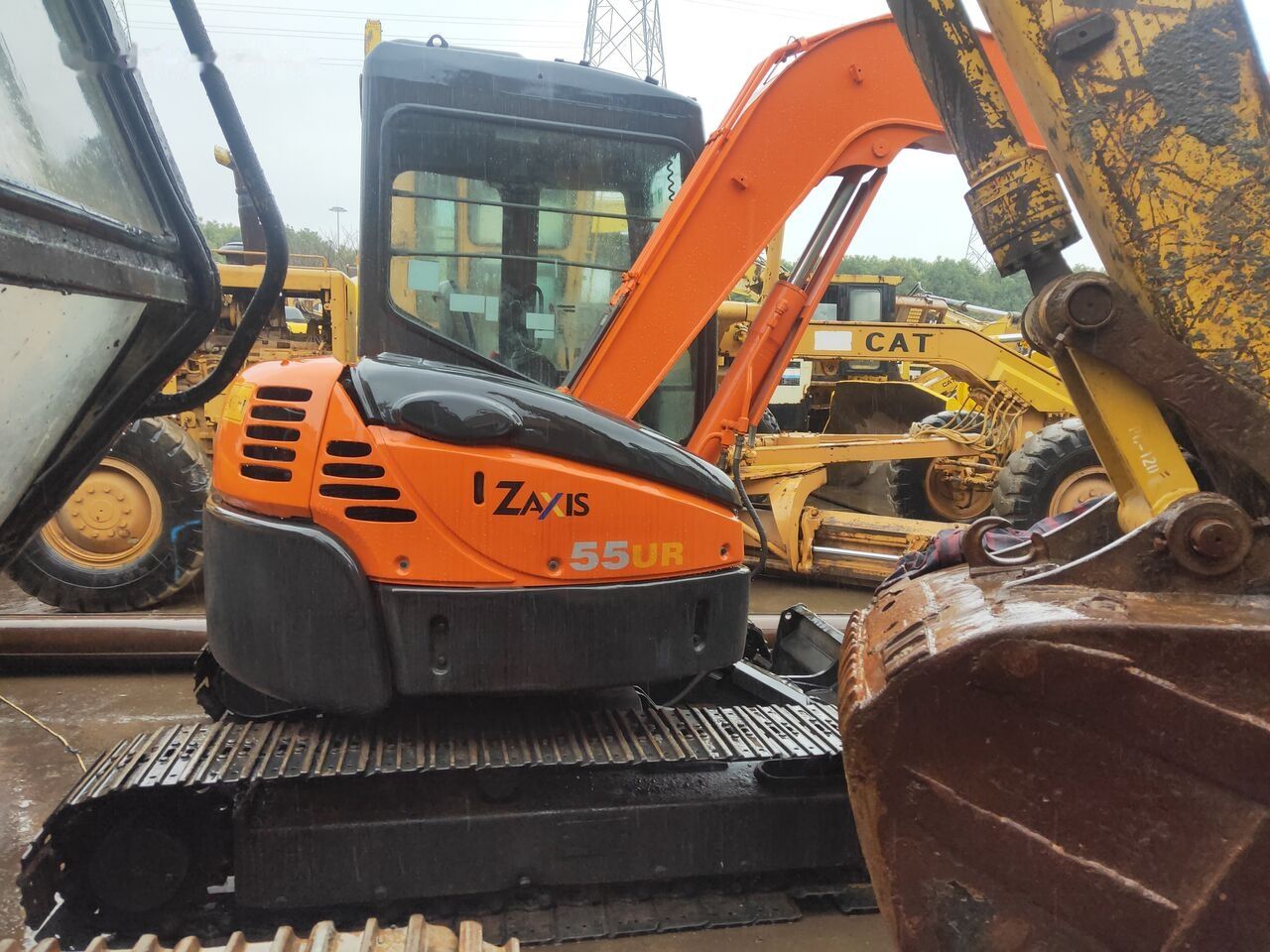 2019 Hitachi Zaxis 55UR mini excavator side view
