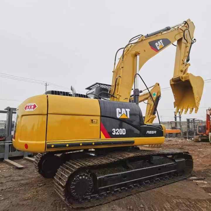 2024 Caterpillar 320D escavadora de rastos, vista traseira a três quartos 2024 Caterpillar 320D escavadora de rastos, vista traseira a três quartos