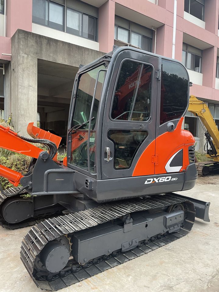 2021 Doosan DX60-9C crawler excavator side view 2021 Doosan DX60-9C crawler excavator side view