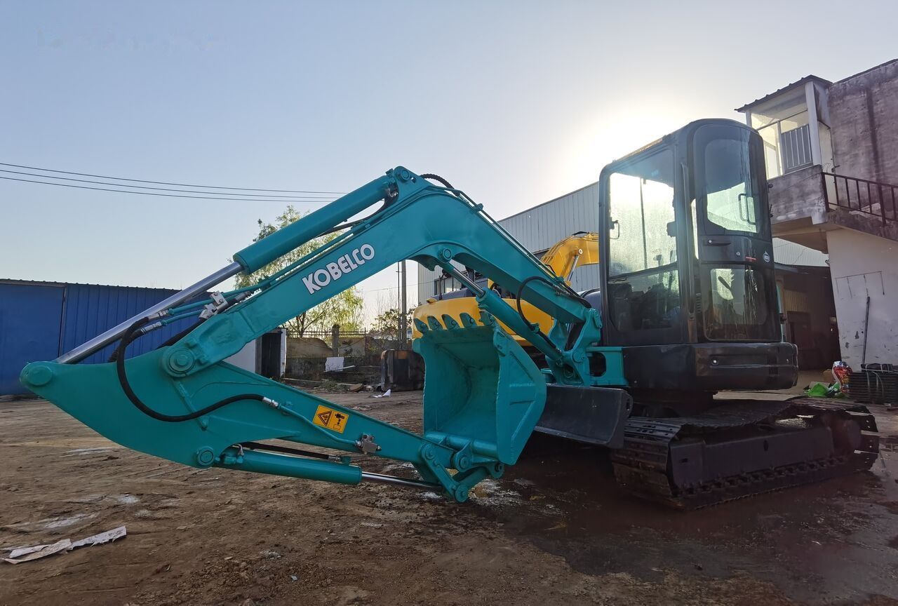 2019 Kobelco SK55 mini excavator, side profile view 2019 Kobelco SK55 mini excavator, side profile view