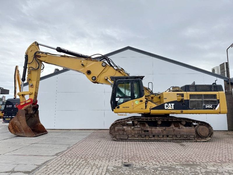 2009 Caterpillar 345C crawler excavator side view 2009 Caterpillar 345C crawler excavator side view