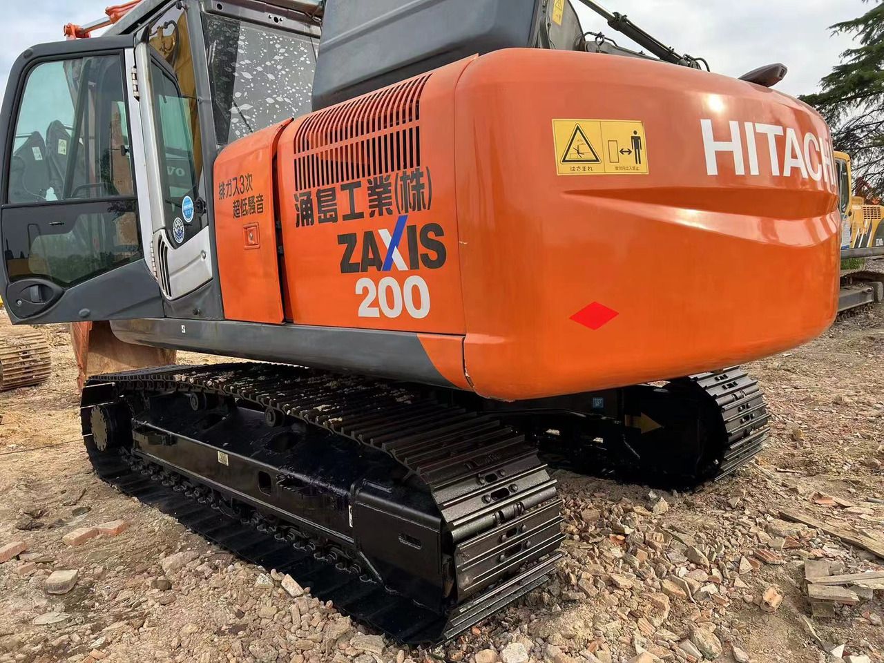 2018 Hitachi Zaxis 200 crawler excavator, rear three-quarter view 2018 Hitachi Zaxis 200 crawler excavator, rear three-quarter view