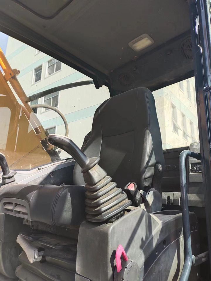 2020 Hyundai R220LC-9S crawler excavator interior cab view