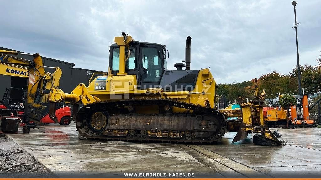 2011 Komatsu D61 PX-12 crawler dozer side view 2011 Komatsu D61 PX-12 crawler dozer side view
