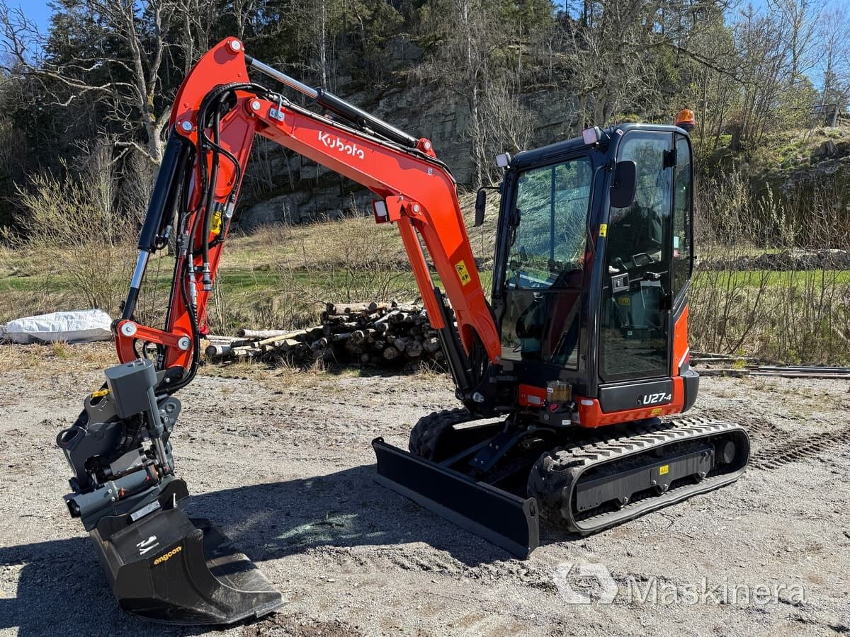 2026 Kubota U27-4 crawler excavator, side view