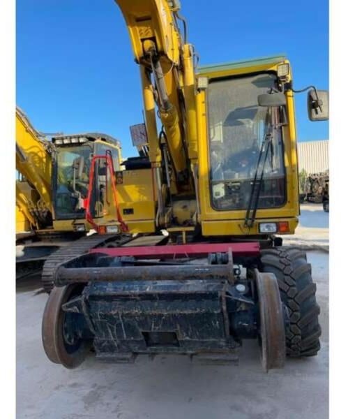 2015 Atlas 1404 M Z wheel excavator, front view