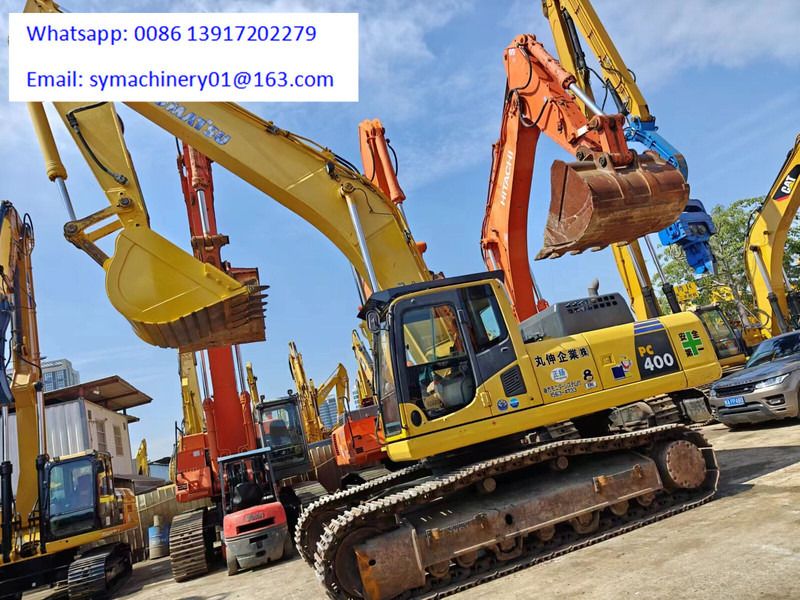 2019 Komatsu PC400-8 crawler excavator, side view 2019 Komatsu PC400-8 crawler excavator, side view