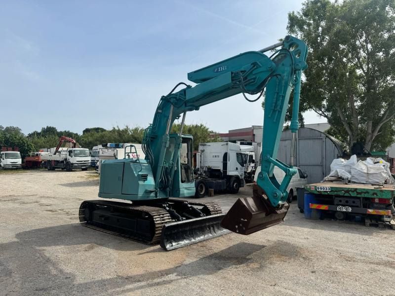 2007 Sumitomo SH 145 crawler excavator, front three-quarter view 2007 Sumitomo SH 145 crawler excavator, front three-quarter view