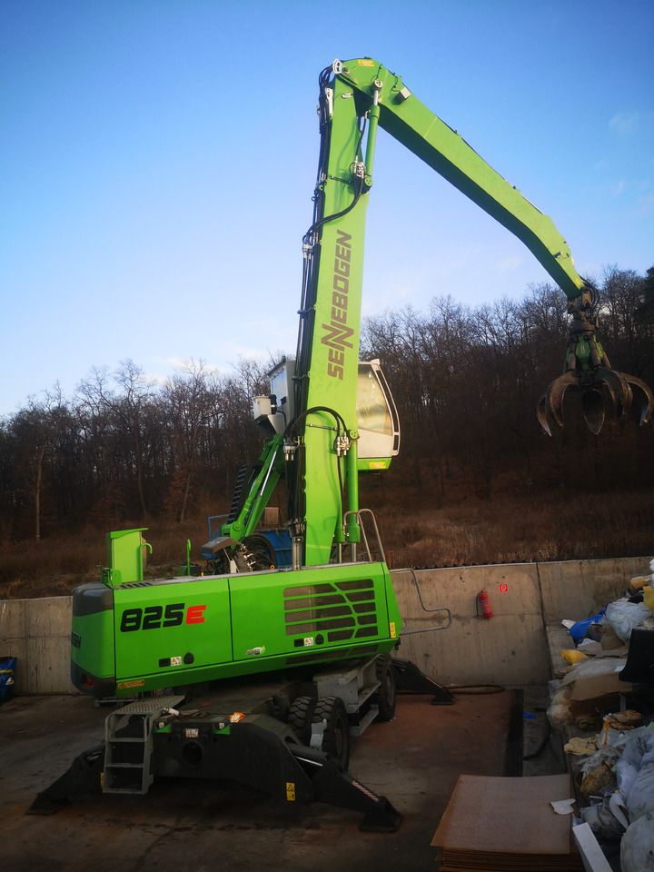 2020 Sennebogen 825 E material handler, side view