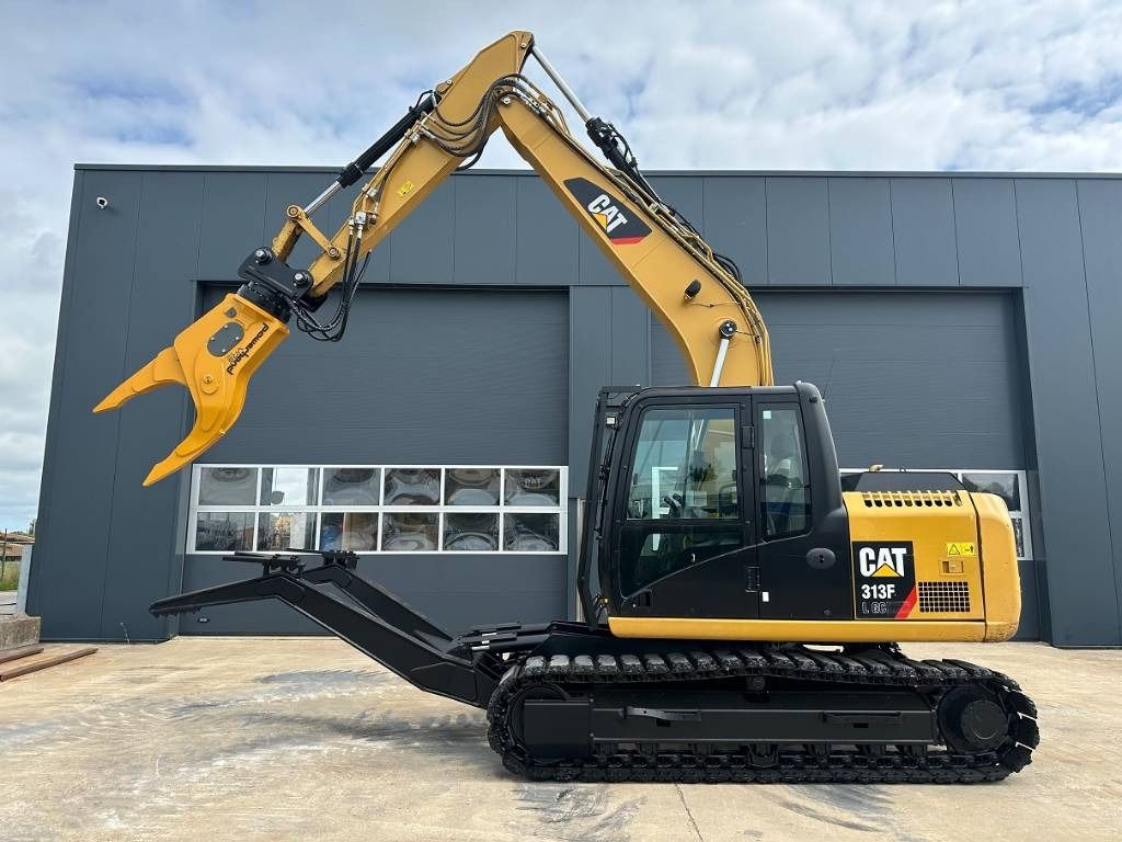 2020 Caterpillar 313FLGC demolition excavator side view