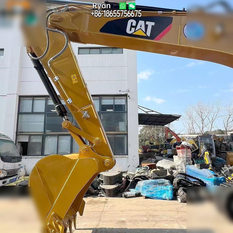 2017 Caterpillar 320D2 paletli ekskavatör bom ve kol görünümü 2017 Caterpillar 320D2 paletli ekskavatör bom ve kol görünümü