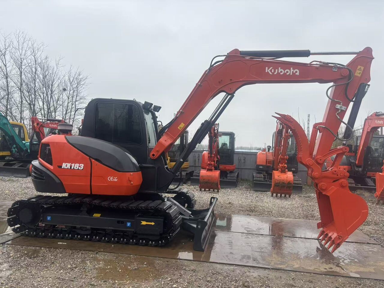 2024 Kubota KX183 mini excavator, side view 2024 Kubota KX183 mini excavator, side view
