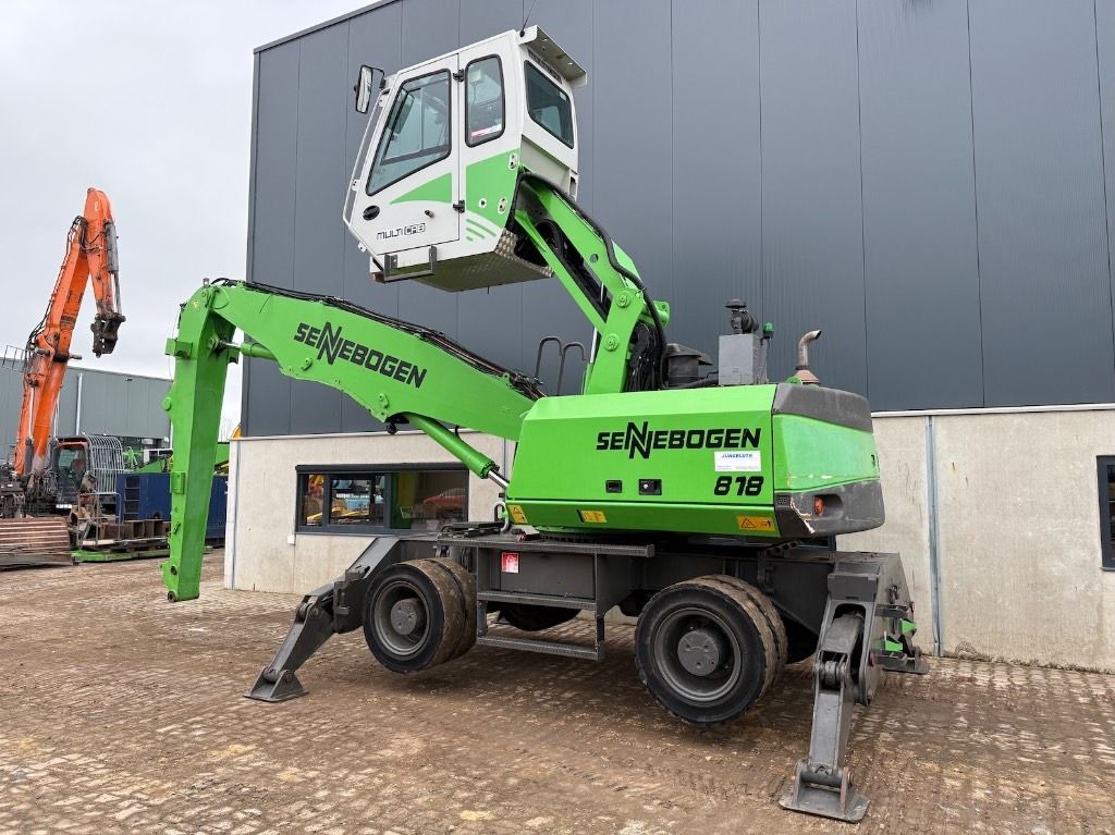 2010 Sennebogen 818 ULM material handler, side view 2010 Sennebogen 818 ULM material handler, side view