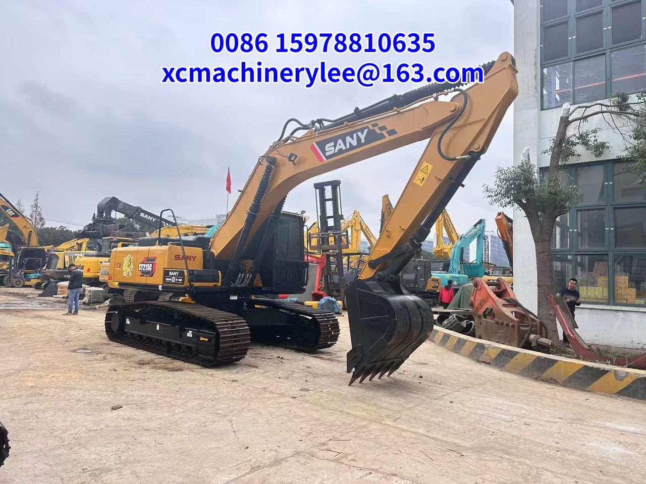2024 Sany SY215C crawler excavator, side view 2024 Sany SY215C crawler excavator, side view