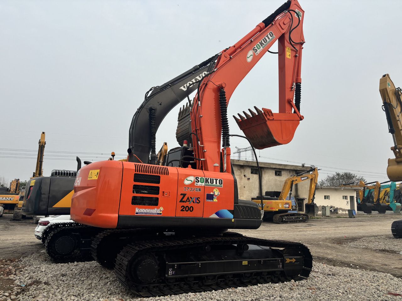 2022 Hitachi Zaxis 200 crawler excavator, rear three-quarter view 2022 Hitachi Zaxis 200 crawler excavator, rear three-quarter view