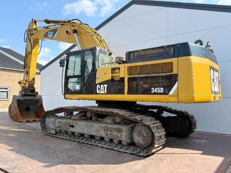 2010 Caterpillar 345DL crawler excavator, side view 2010 Caterpillar 345DL crawler excavator, side view