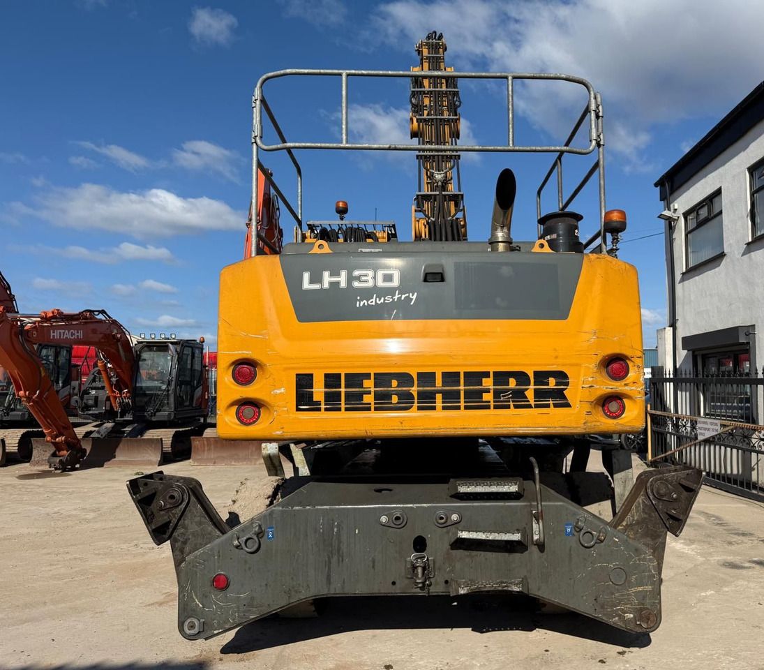 2018 Liebherr LH30 M material handler, rear view 2018 Liebherr LH30 M material handler, rear view