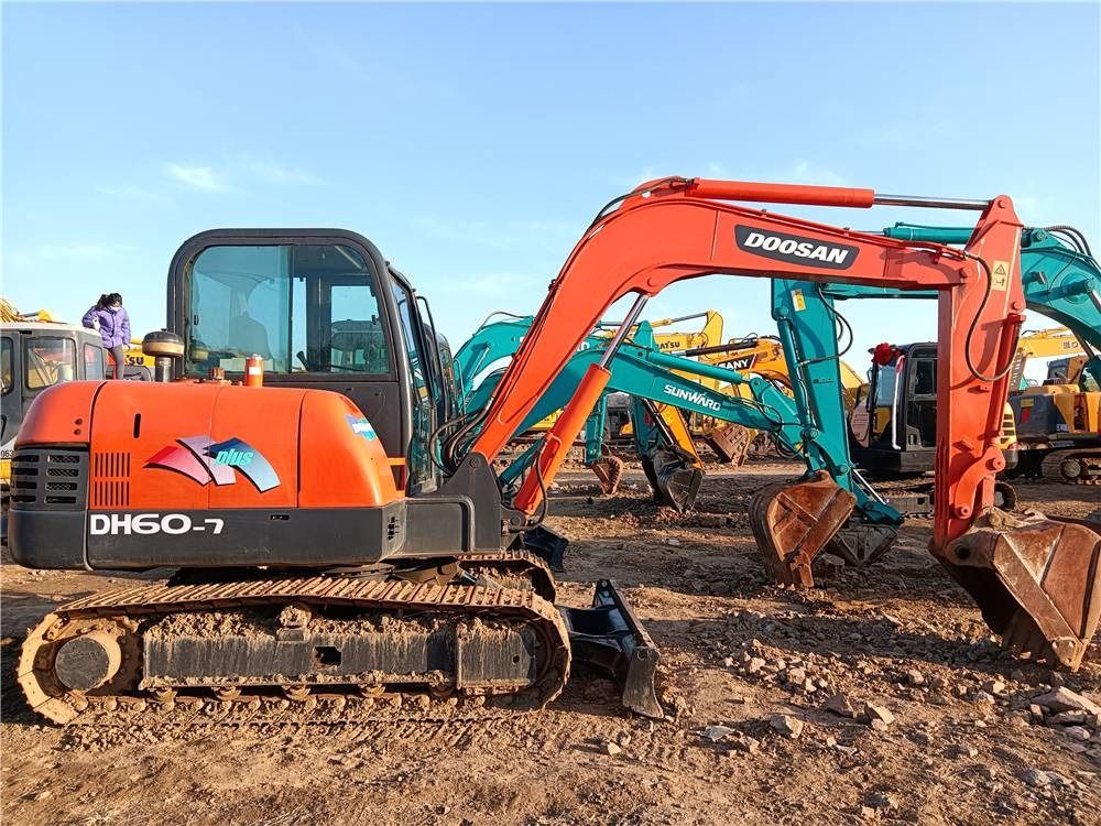 2022 Doosan DH60-7 mini excavator side view 2022 Doosan DH60-7 mini excavator side view