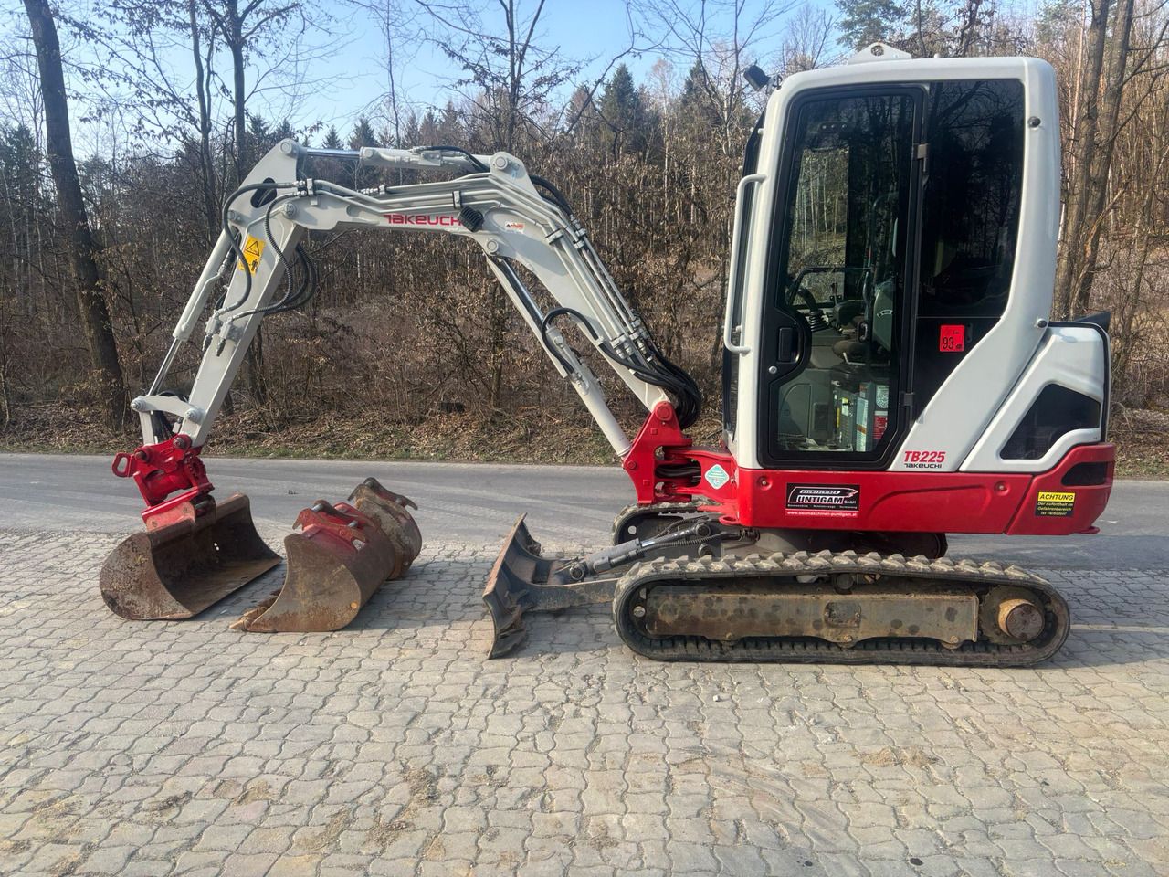 2019 Takeuchi TB225 mini excavator, side view 2019 Takeuchi TB225 mini excavator, side view