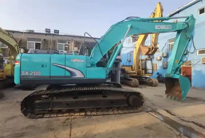 2019 Kobelco SK200-8 crawler excavator, side view 2019 Kobelco SK200-8 crawler excavator, side view