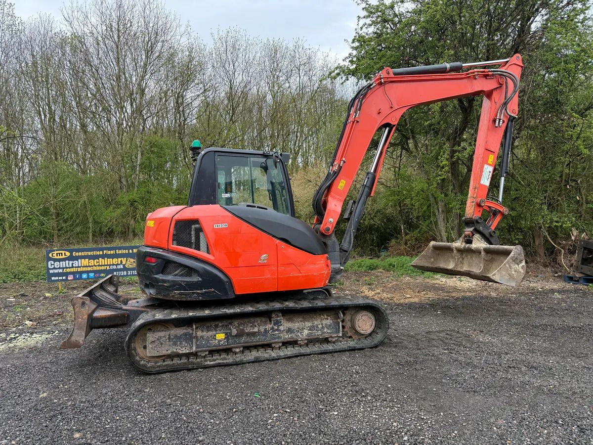 2019 Kubota KX080-4 crawler excavator, side profile view 2019 Kubota KX080-4 crawler excavator, side profile view