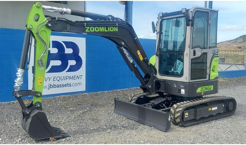 2025 Zoomlion ZE36GU mini excavator, side view 2025 Zoomlion ZE36GU mini excavator, side view