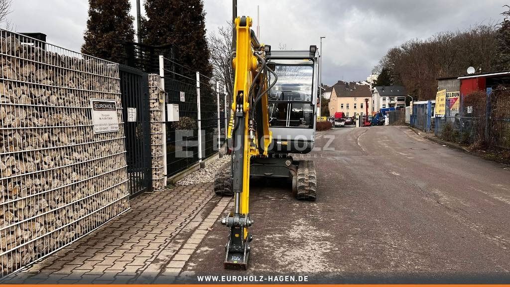 2018 Wacker Neuson 3503 VDS mini excavator, front view 2018 Wacker Neuson 3503 VDS mini excavator, front view