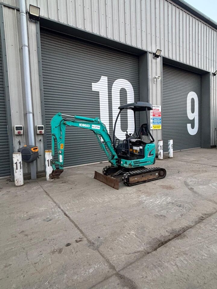 2021 Kobelco SK17SR mini excavator, side view 2021 Kobelco SK17SR mini excavator, side view