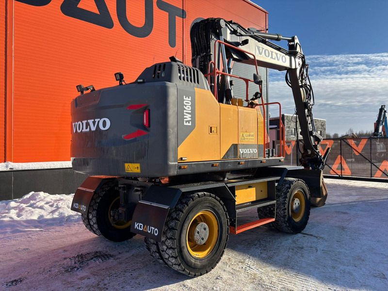 2018 Volvo EW160E wheel excavator, rear three-quarter view 2018 Volvo EW160E wheel excavator, rear three-quarter view