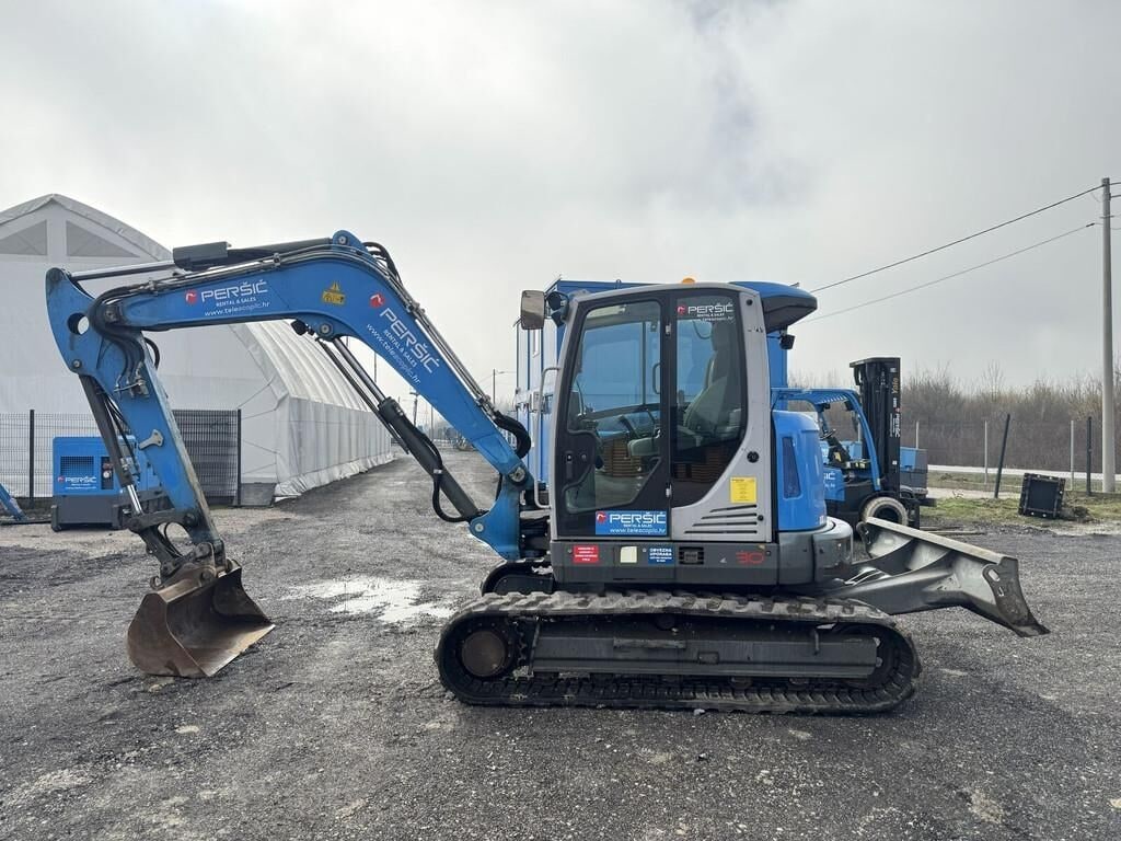 2019 Wacker Neuson EZ80 mini excavator, side profile view 2019 Wacker Neuson EZ80 mini excavator, side profile view
