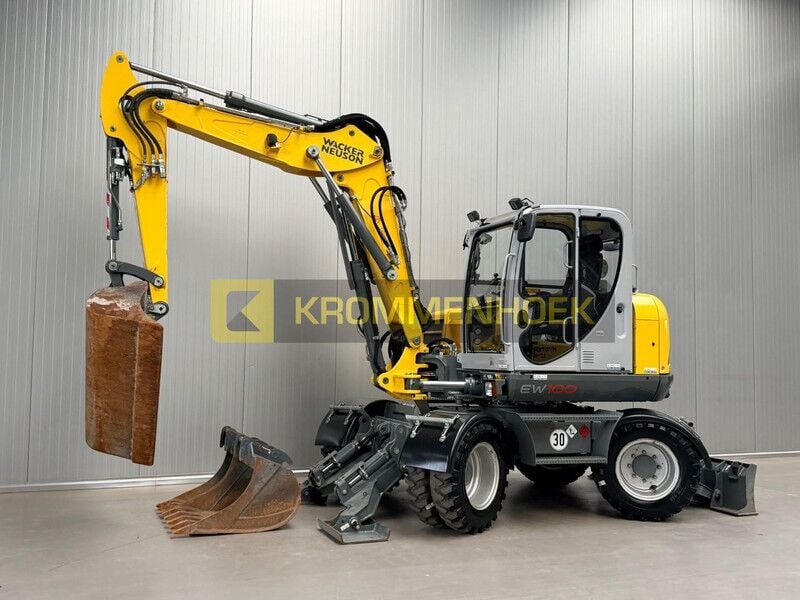 2021 Wacker Neuson EW100 wheel excavator side view 2021 Wacker Neuson EW100 wheel excavator side view