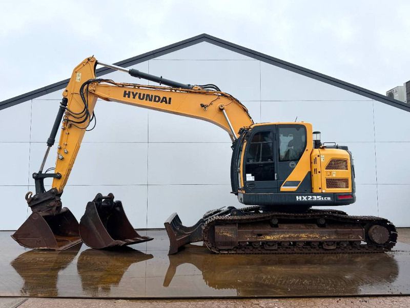 2018 Hyundai HX235 LCR crawler excavator side view