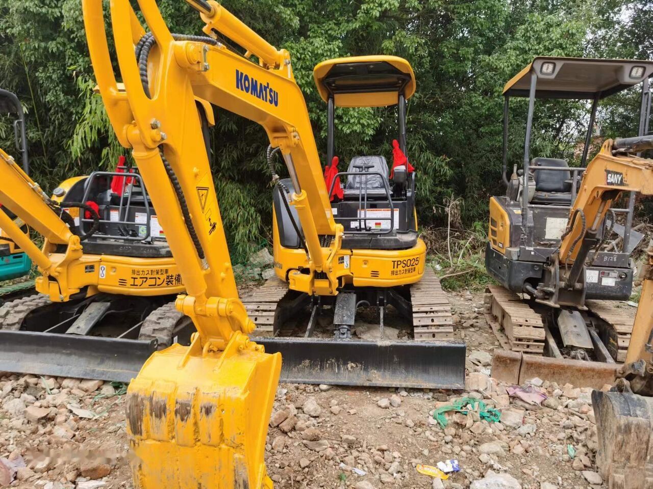 2020 Komatsu PC35MR mini excavator front view
