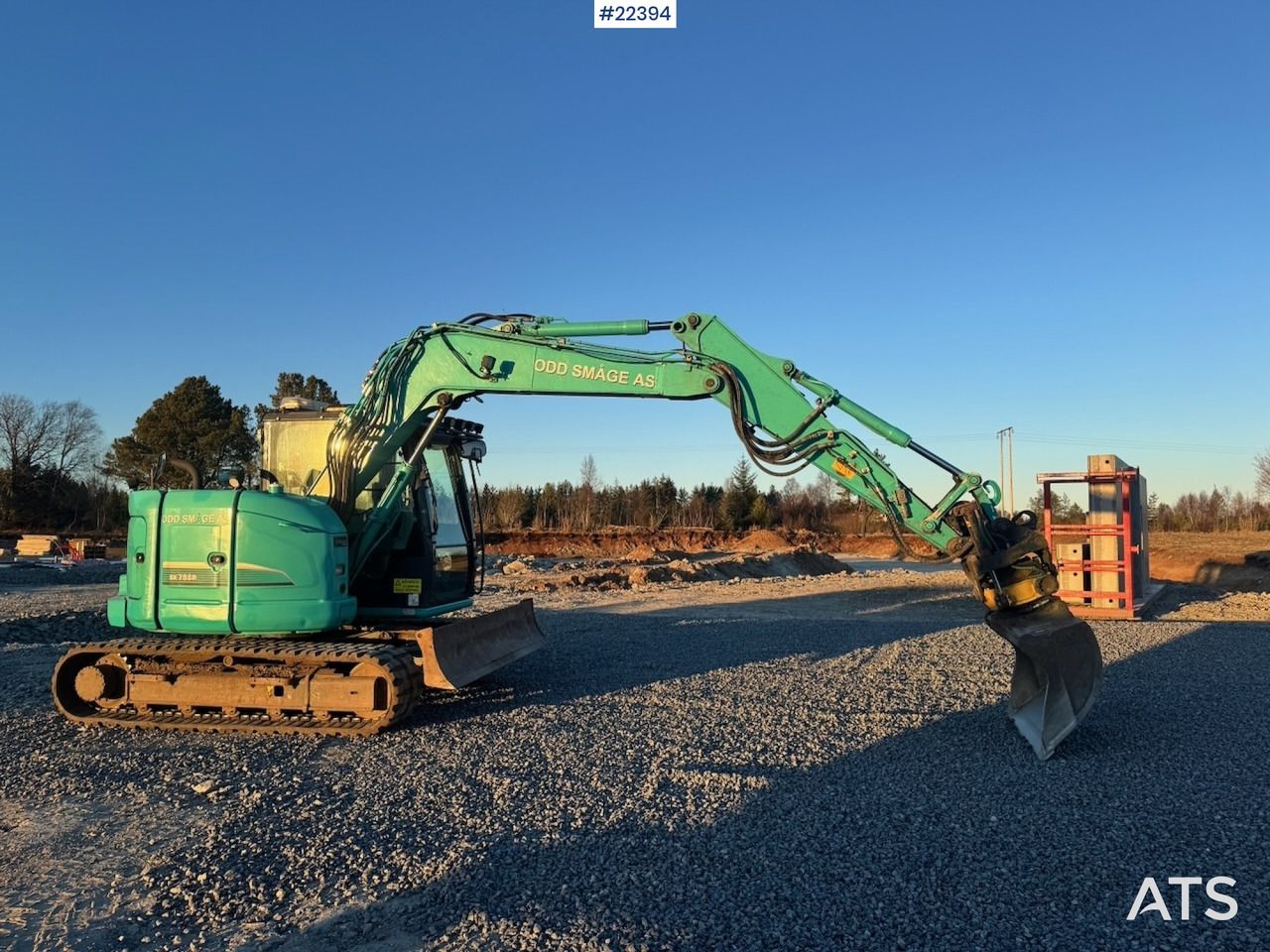 2016 Kobelco SK75SR-3E crawler excavator, side view