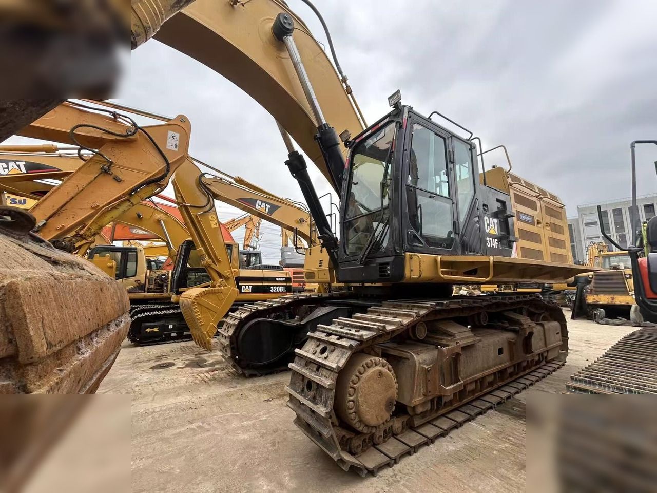 2024 Caterpillar 374FL crawler excavator, front three-quarter view 2024 Caterpillar 374FL crawler excavator, front three-quarter view