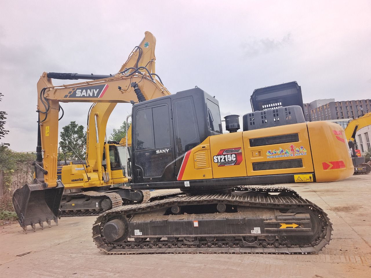 2024 Sany SY215C crawler excavator, side view 2024 Sany SY215C crawler excavator, side view