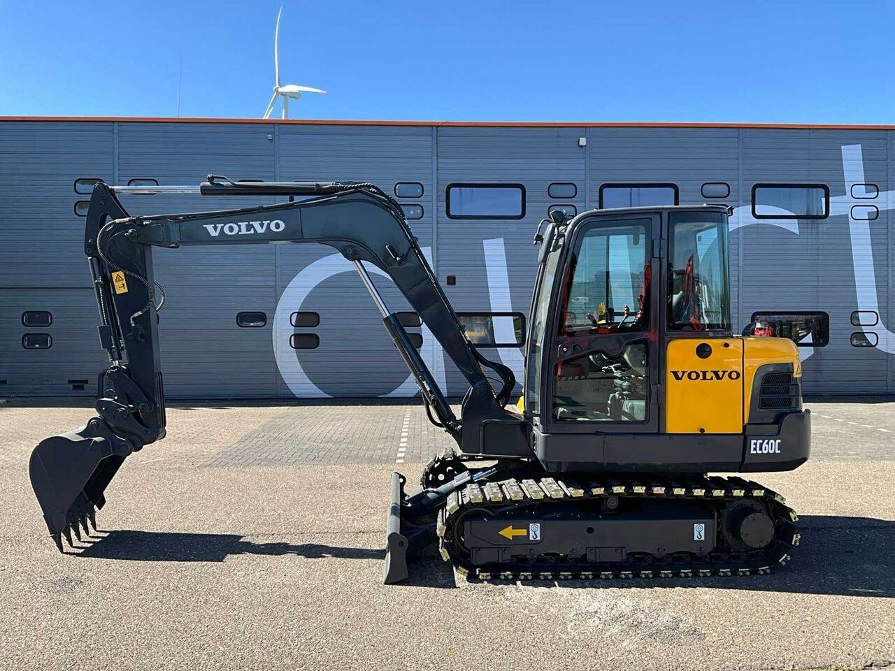 2011 Volvo EC60C mini excavator, side profile view 2011 Volvo EC60C mini excavator, side profile view