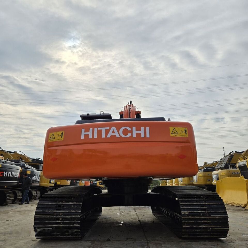 2021 Hitachi ZX250 crawler excavator rear view