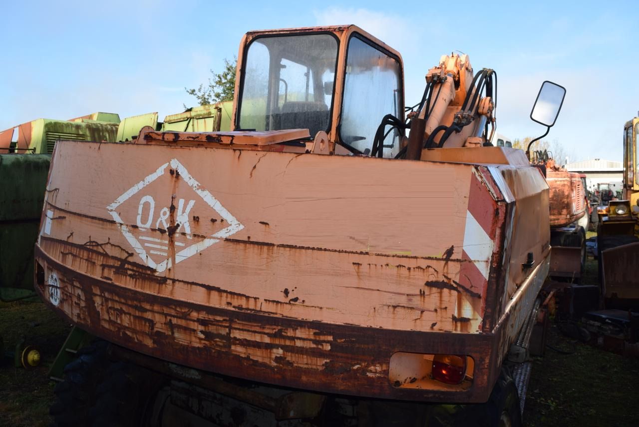 1990 O&K MH 5 wheel excavator, rear view 1990 O&K MH 5 wheel excavator, rear view