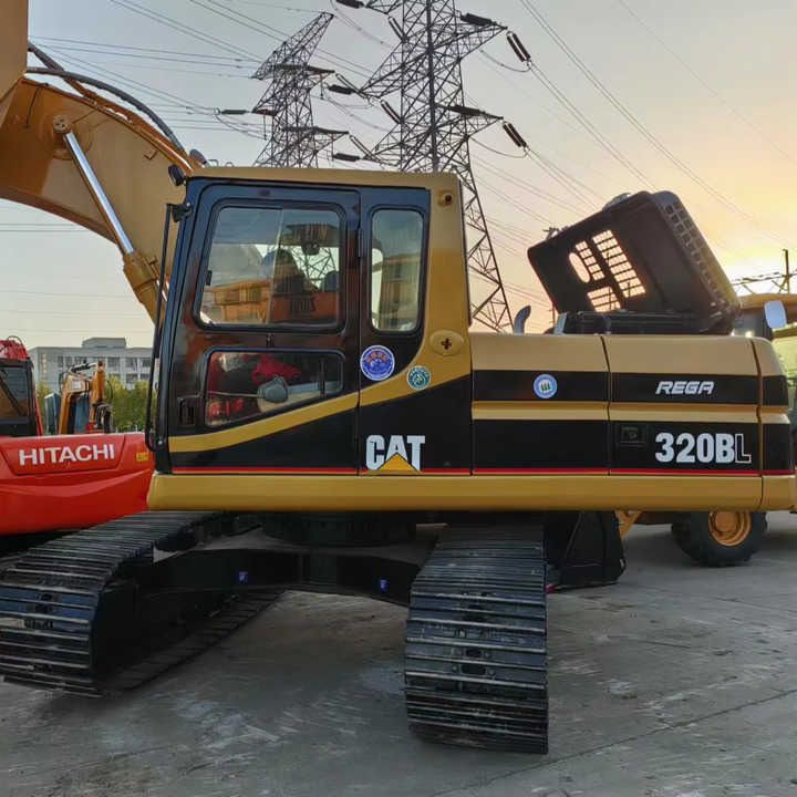 2024 Caterpillar 320BL crawler excavator side view
